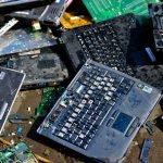 ¿Cómo es la gestión de los residuos de aparatos eléctricos y electrónicos?