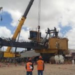 Reconstruyen el equipo Caterpillar más grande en Perú