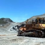 Komatsu y Anglo American probarán una topadora a control remoto en Brasil