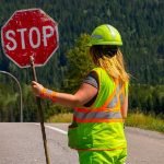 Charla de seguridad sobre cómo gestionar el tráfico en el sector construcción