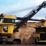 Palas y camiones gigantes Caterpillar en Cuajone baten récord mundial