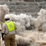 Mejores prácticas para la carga y disparo de explosivos en minería