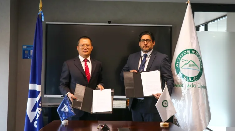 AMSAC y Minera Chinalco firman convenio para fortalecer gestión ambiental en el sector minero
