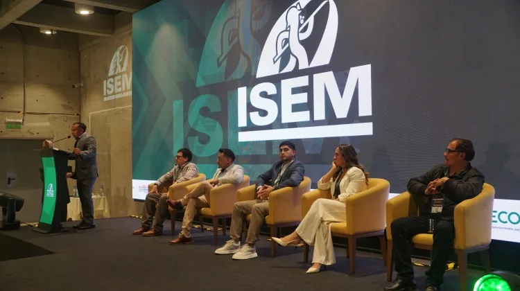 Entrenadores del ISEM presentan desafíos en la capacitación de SST